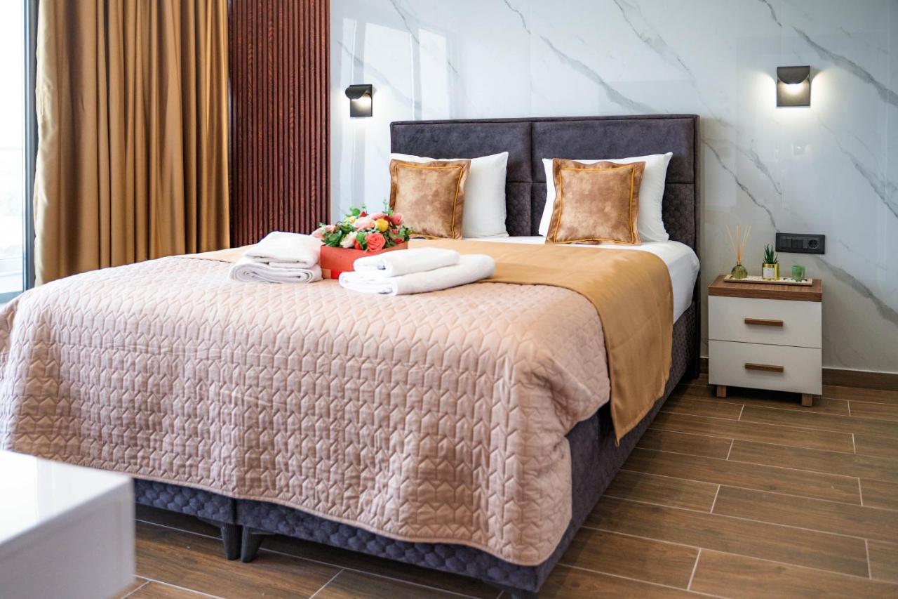 Hotel Lajka Luxury Ulcinj Eksteriør billede