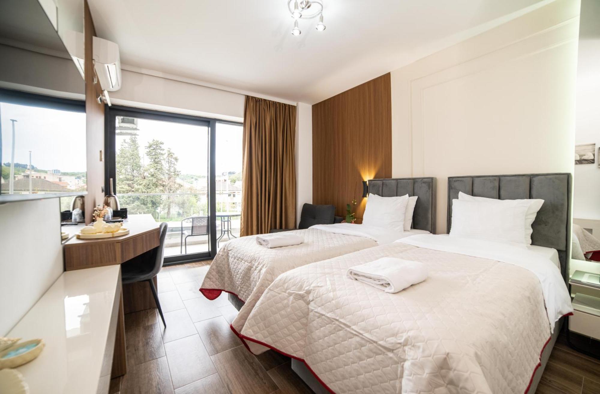Hotel Lajka Luxury Ulcinj Eksteriør billede