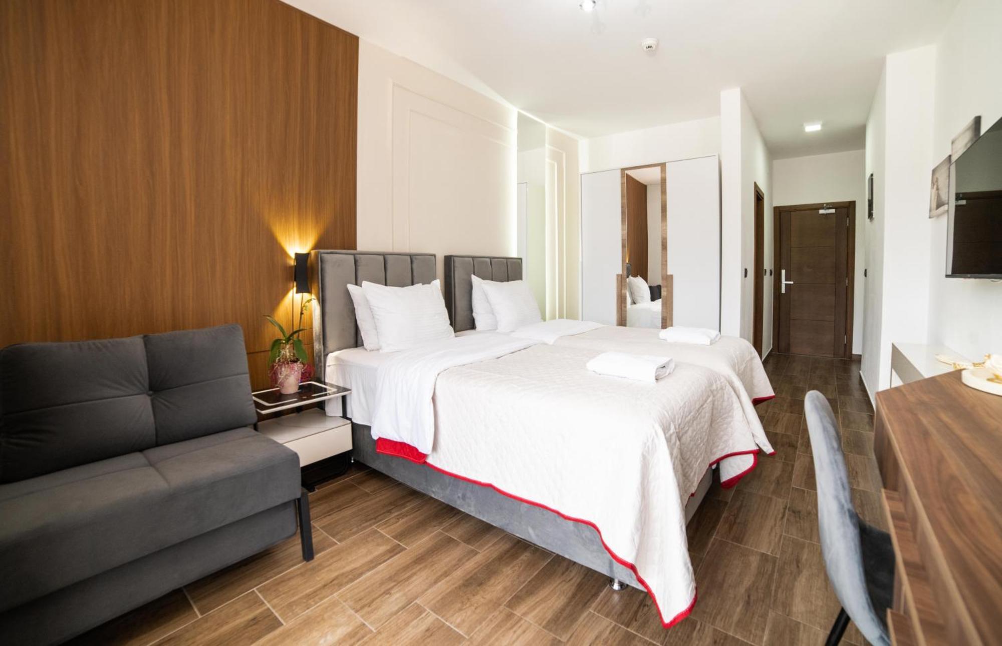 Hotel Lajka Luxury Ulcinj Eksteriør billede